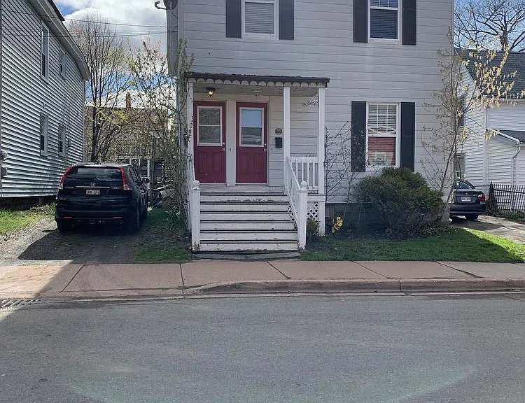 330 Robinson 330 Robinson